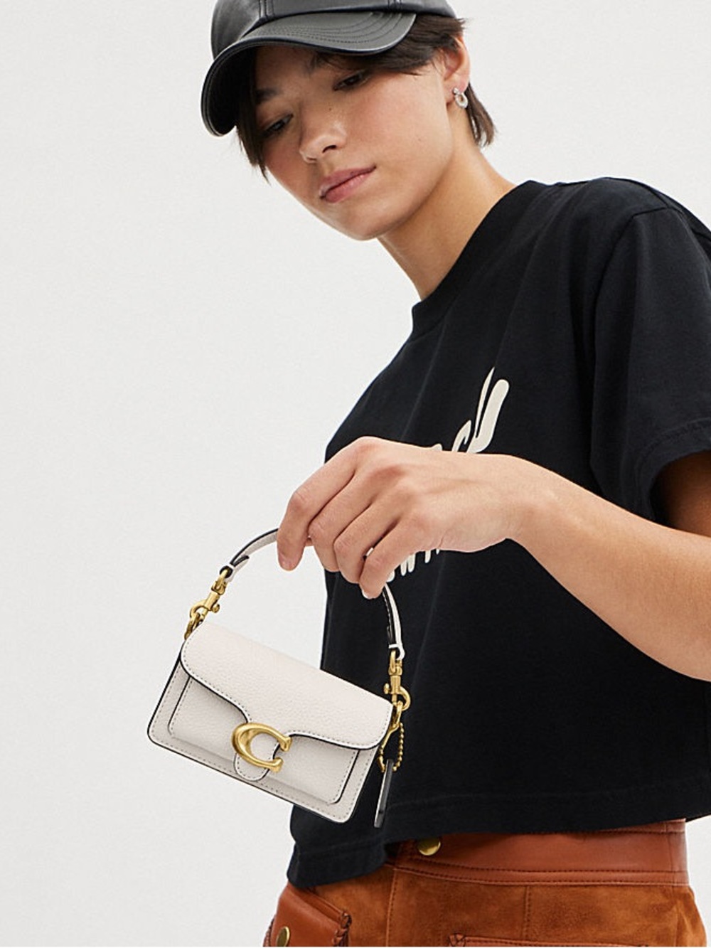 Coach Pebbled Leather Crossbody in Chalk with Gold Hardware - Picture 6 of 6